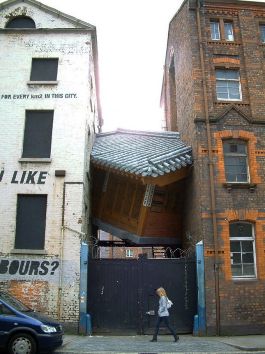 bridged_home_from_liverpool_640_high_01